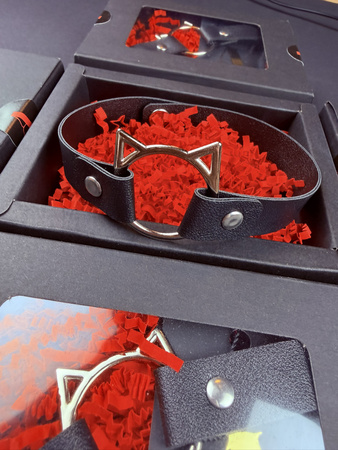 Choker eko skóra - kotek - srebrny