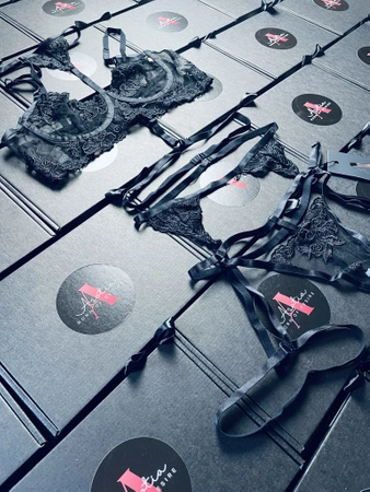 Komplet bielizny damskiej z pasem do pończoch Altair