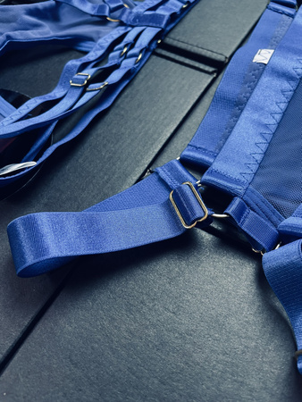 Komplet bielizny damskiej niebieski Asmin ze spódniczką