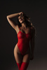 Czerwone body damskie Alzir z pończochami