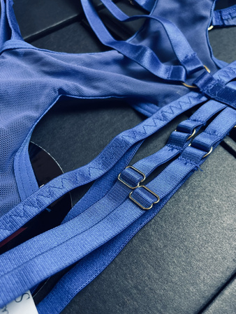 Komplet bielizny damskiej niebieski Asmin ze spódniczką